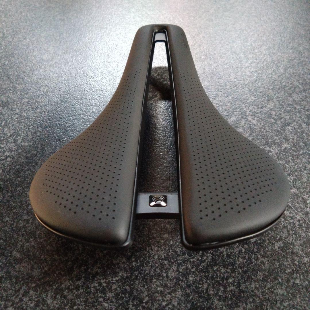 未使用 ボントレガー アイオロス PRO サドル