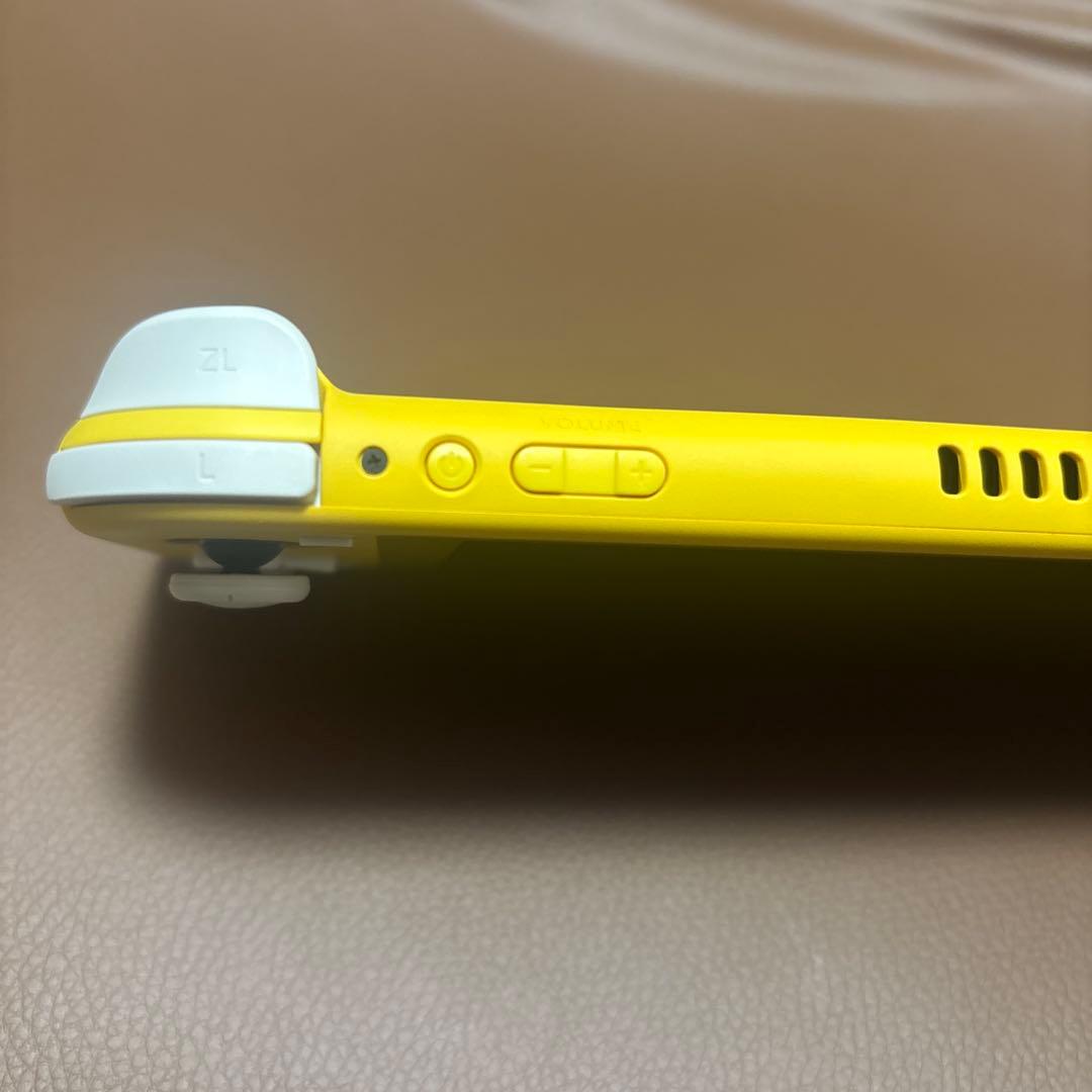 《美品》Nintendo Switch LITE イエロー 本体 おまけⅹ6点
