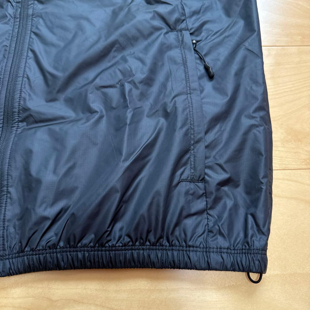 NIKE ランニングジャケット　ウィンドブレーカー　軽量　黒青ブラック　M 新品