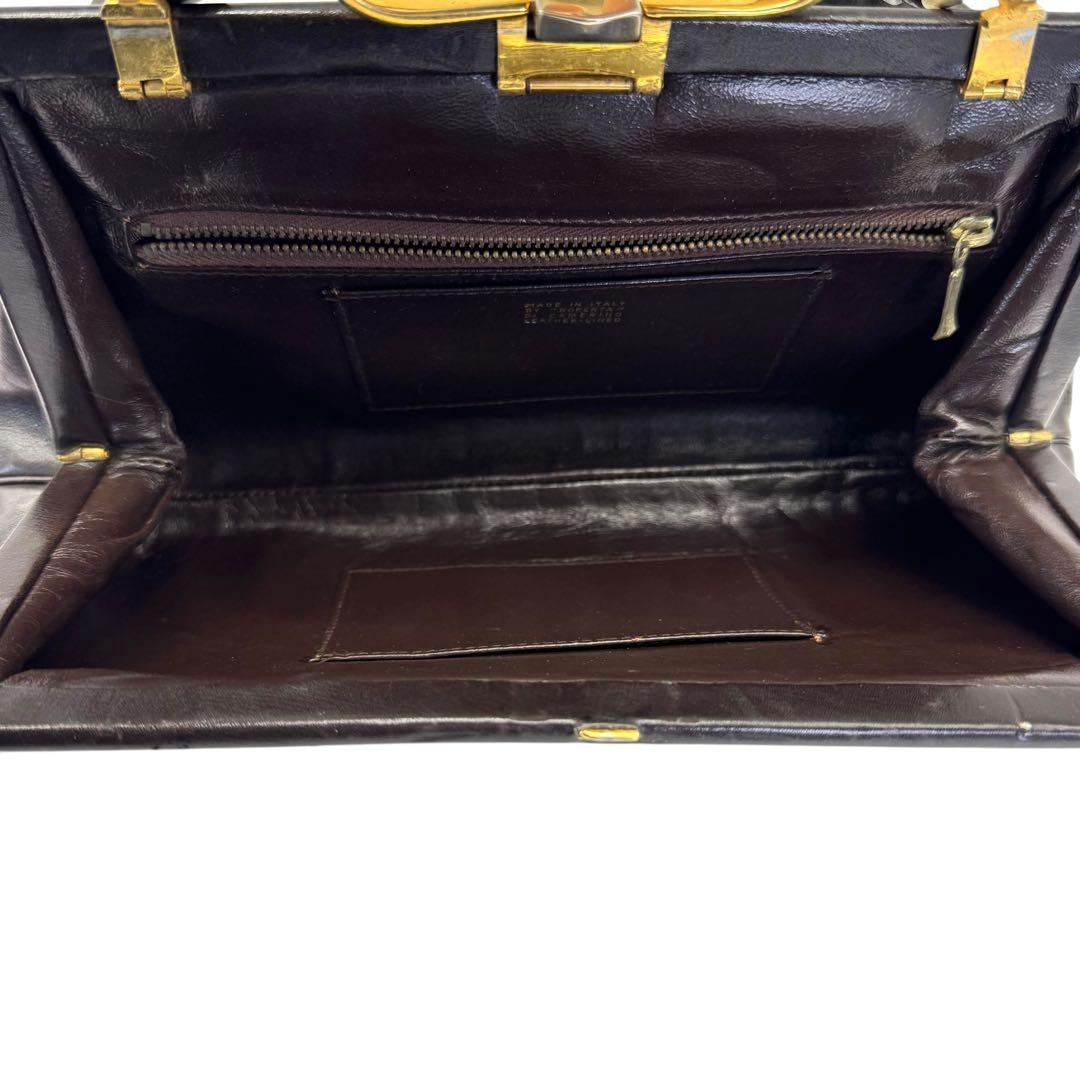 美品 ロベルタディカメリーノ ショルダーバッグ がま口 ロゴ金具 レザー