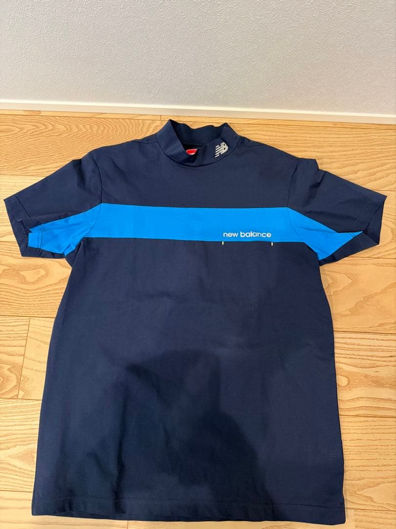 new balance ネックシャツとアディダスゴルフショートパンツセット