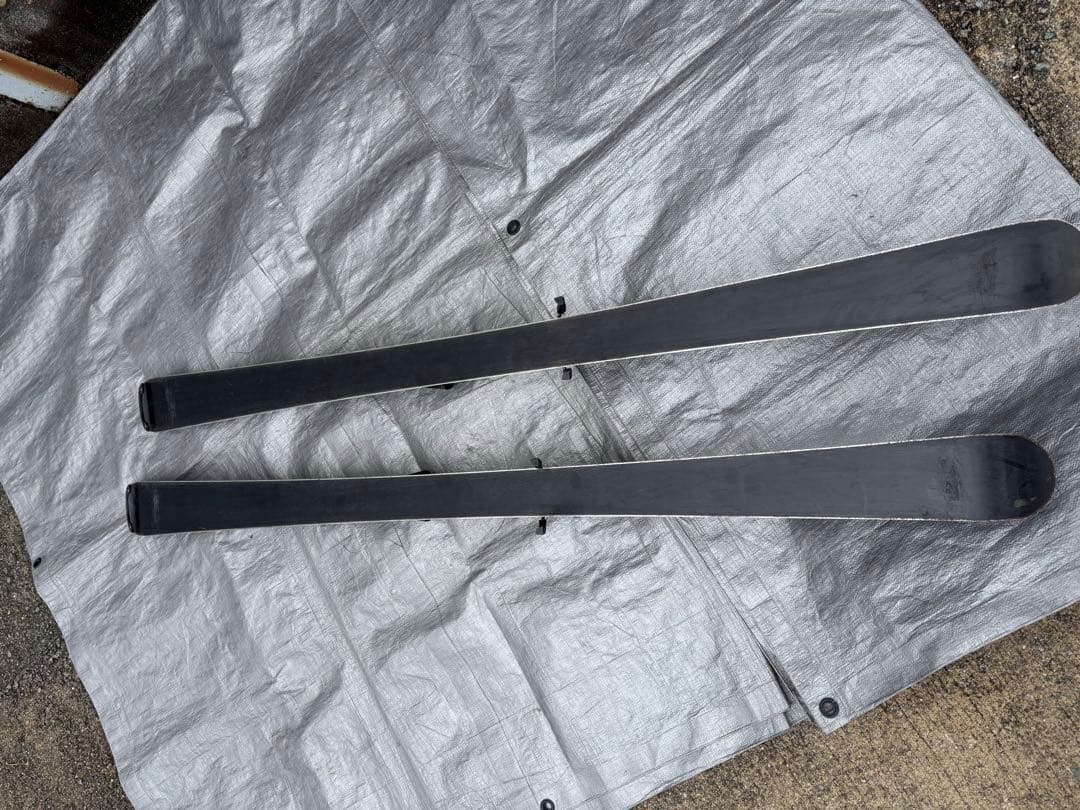 スキー板 青/白 バインディング付き