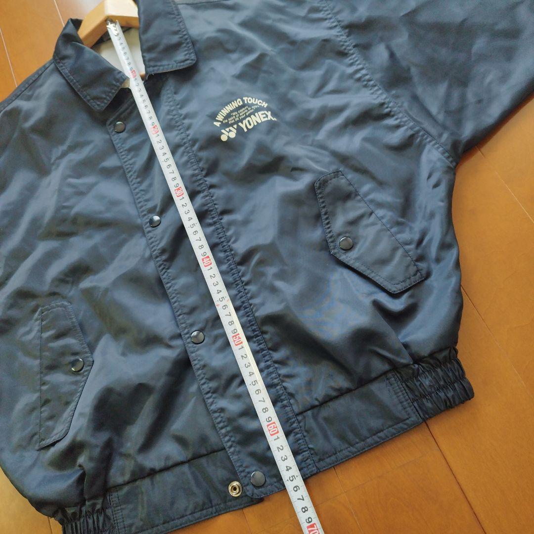 未使用に近い　昔のYONEX　ナイロンジャケット　ネイビー　Lサイズ