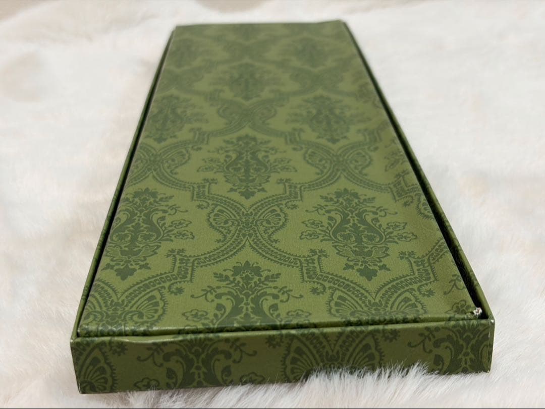 GUCCI ネクタイ　新品　未使用