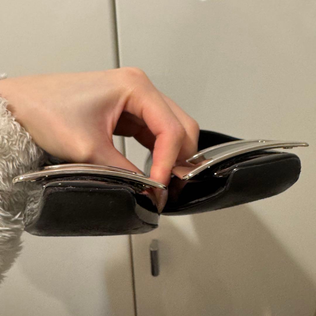 Roger vivier パテントレザー バレリーナ