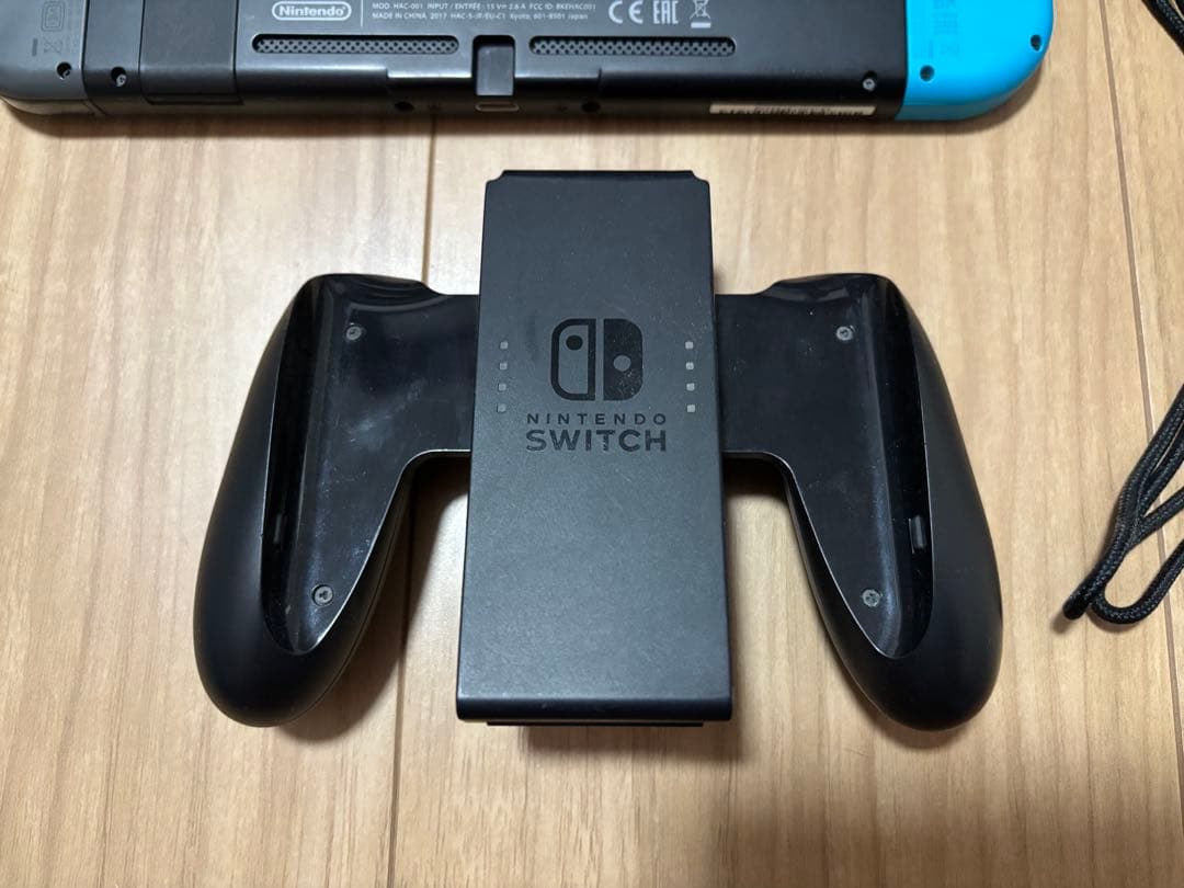 Nintendo Switch 本体 付属品付き　グレー/青