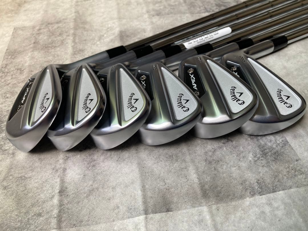 ●ラウンド未使用　超美品●キャロウェイ APEX PRO2024 DG6本セット