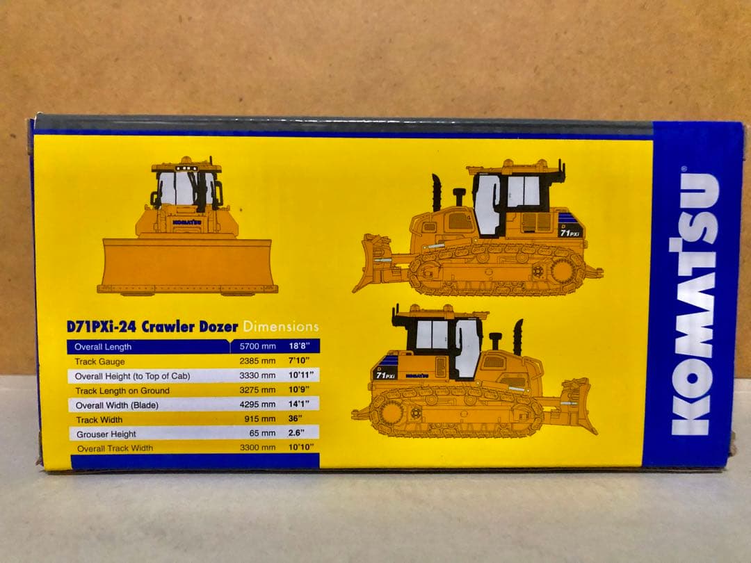 コマツD71PXi-24 クローラードーザー 1/50新品未開封品✨