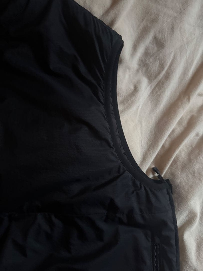 Daiwa pier ブラック ハイネック ベスト