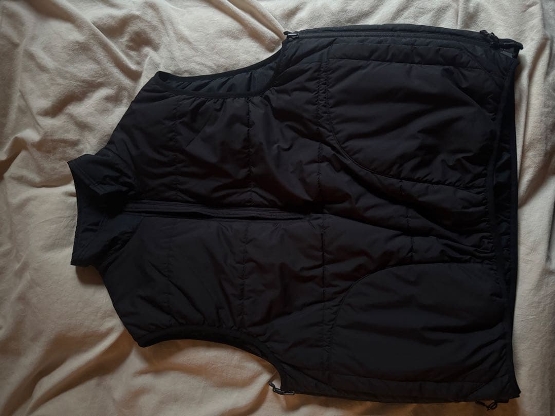 Daiwa pier ブラック ハイネック ベスト