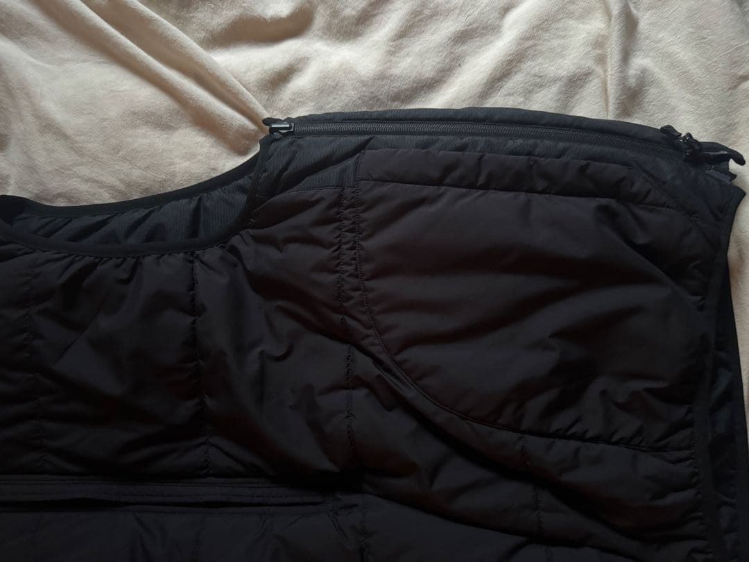 Daiwa pier ブラック ハイネック ベスト