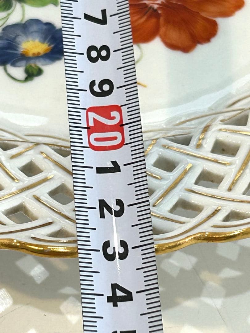 meissen マイセン アンティーク 約23㎝　金彩透かし皿　双剣　花柄　昆虫