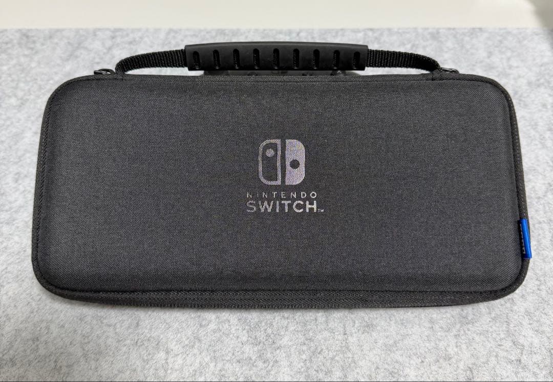Nintendo Switch 本体 + ハードケース