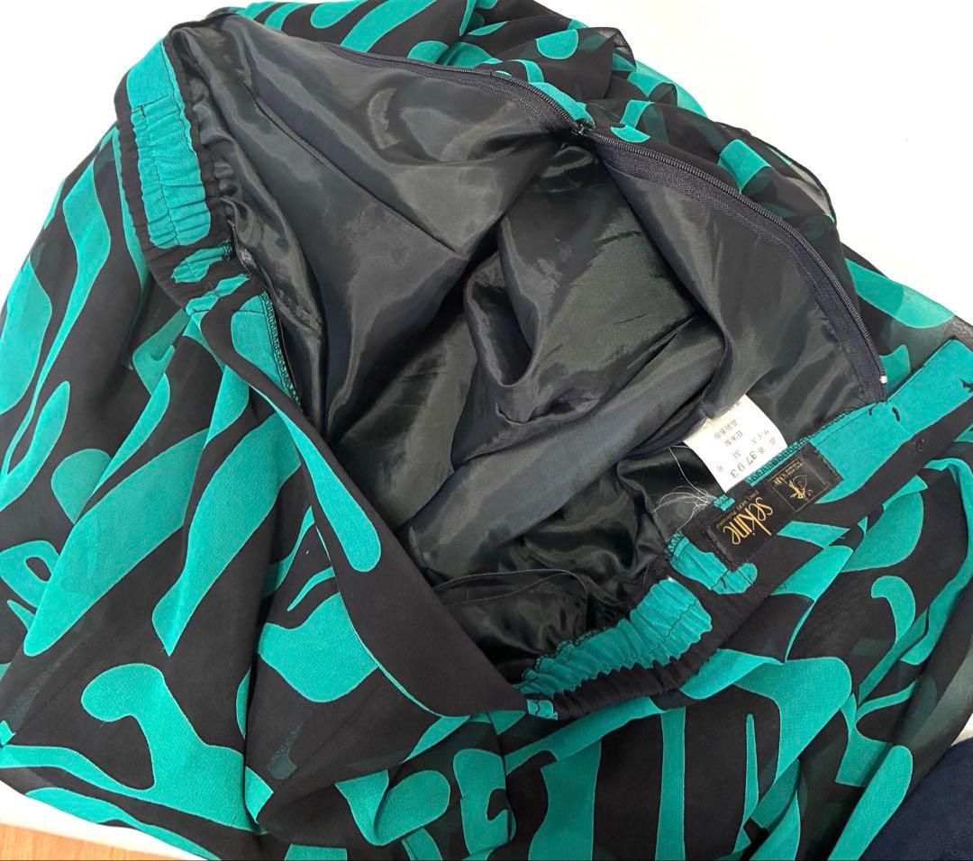 美品　sekine 社交ダンス　セットアップ　グリーン　総柄　スカート　M