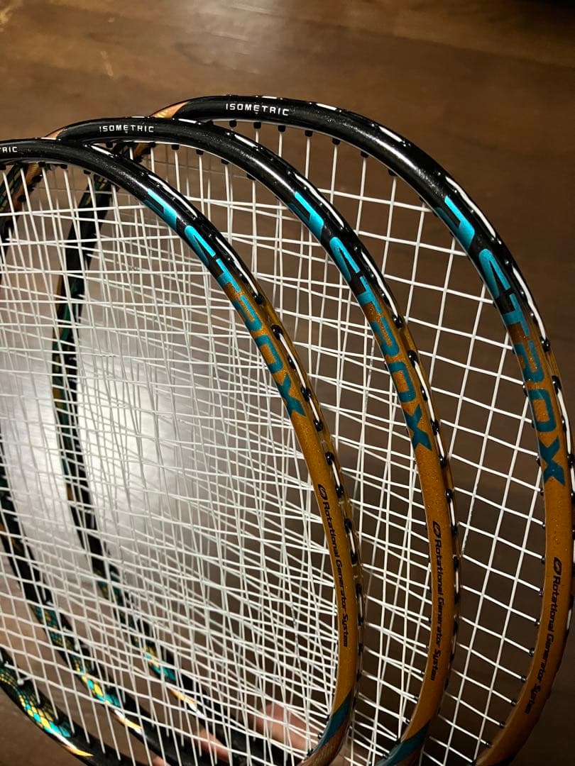 ヨネックス　アストロクス88Dプロ　4UG5