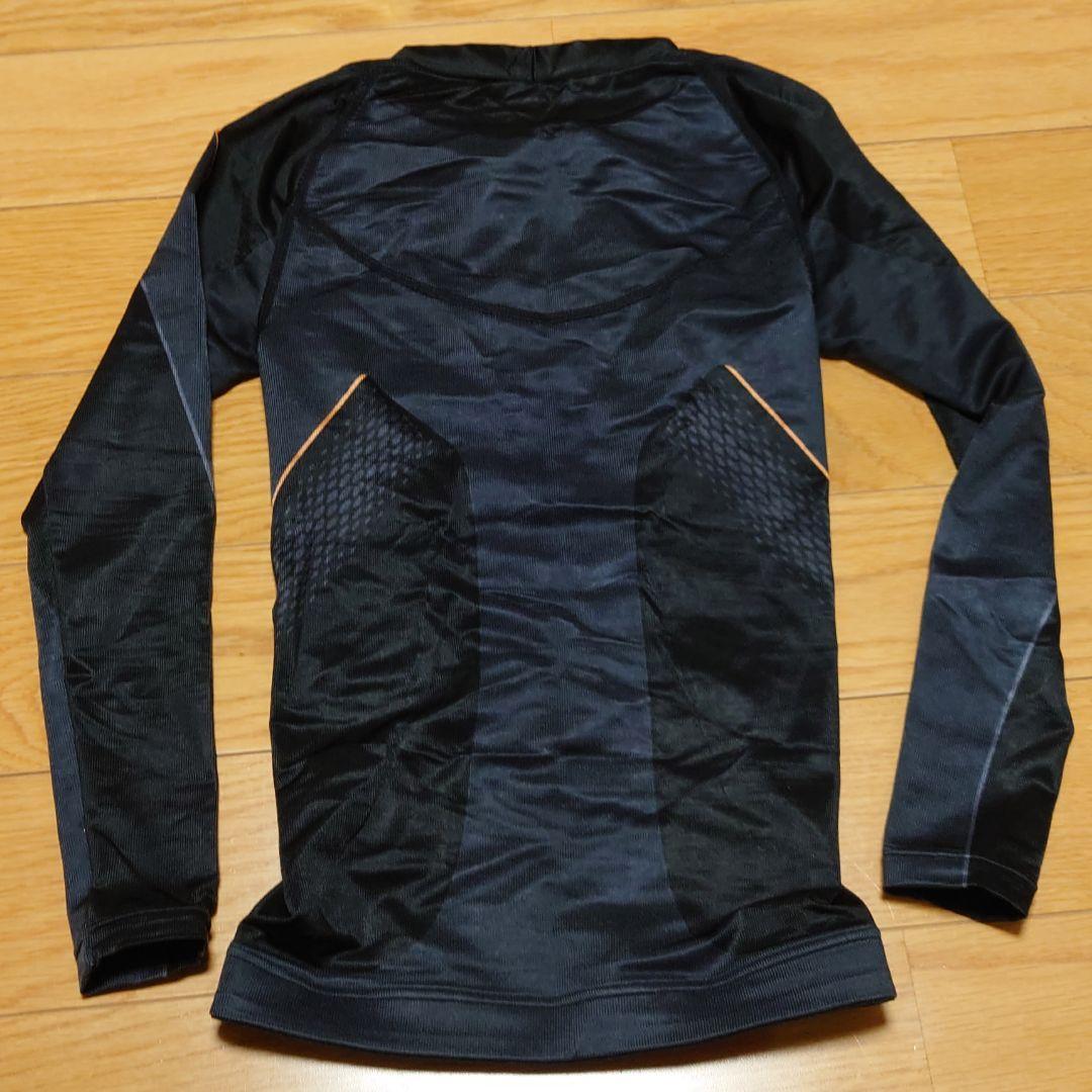 再値下げ！SIXPAD トレーニングスーツ(加圧シャツ)