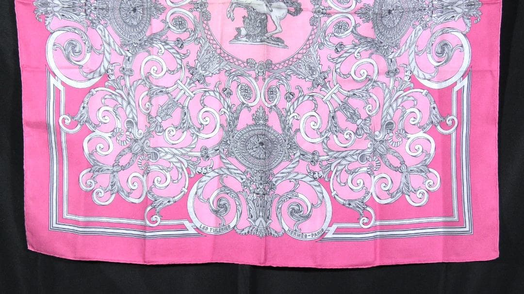 極美品　HERMES エルメス　大判スカーフ　カレ90　 D502