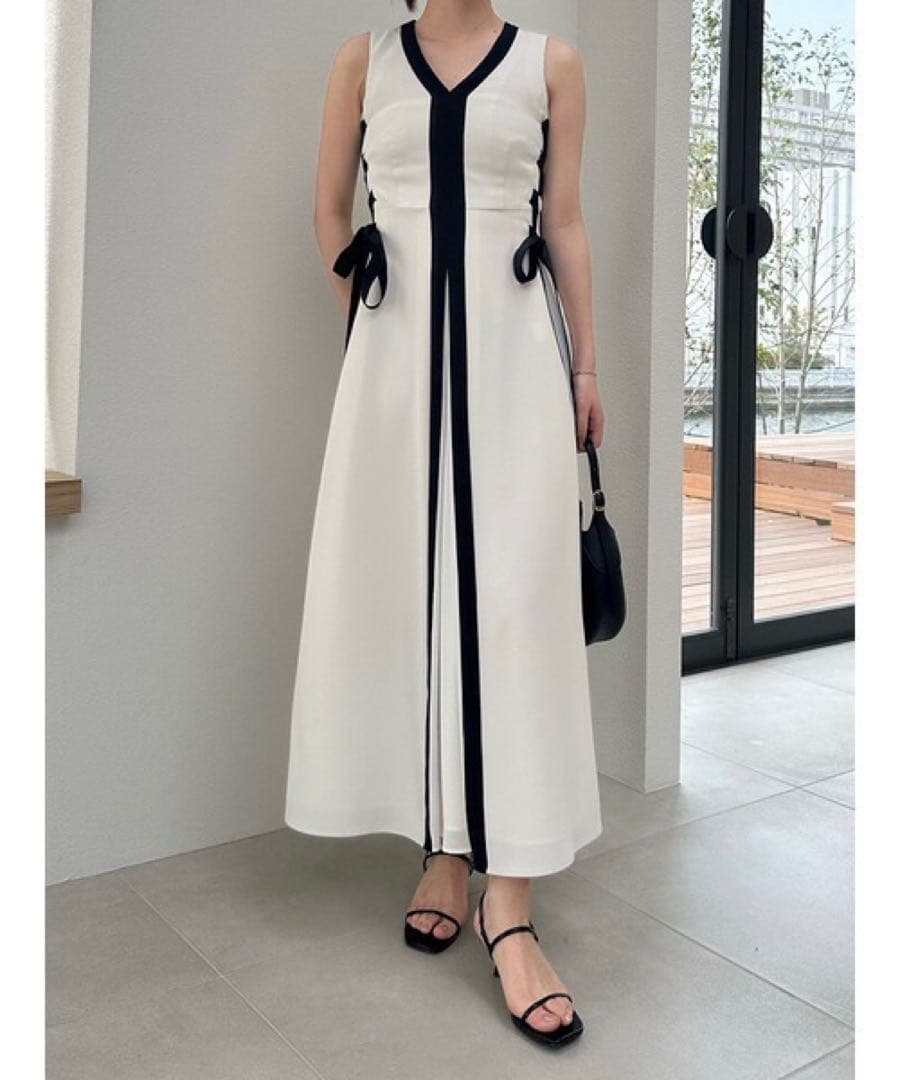 【美品】SNIDELサイドプリーツバイカラーロングワンピース 1 マキシ丈