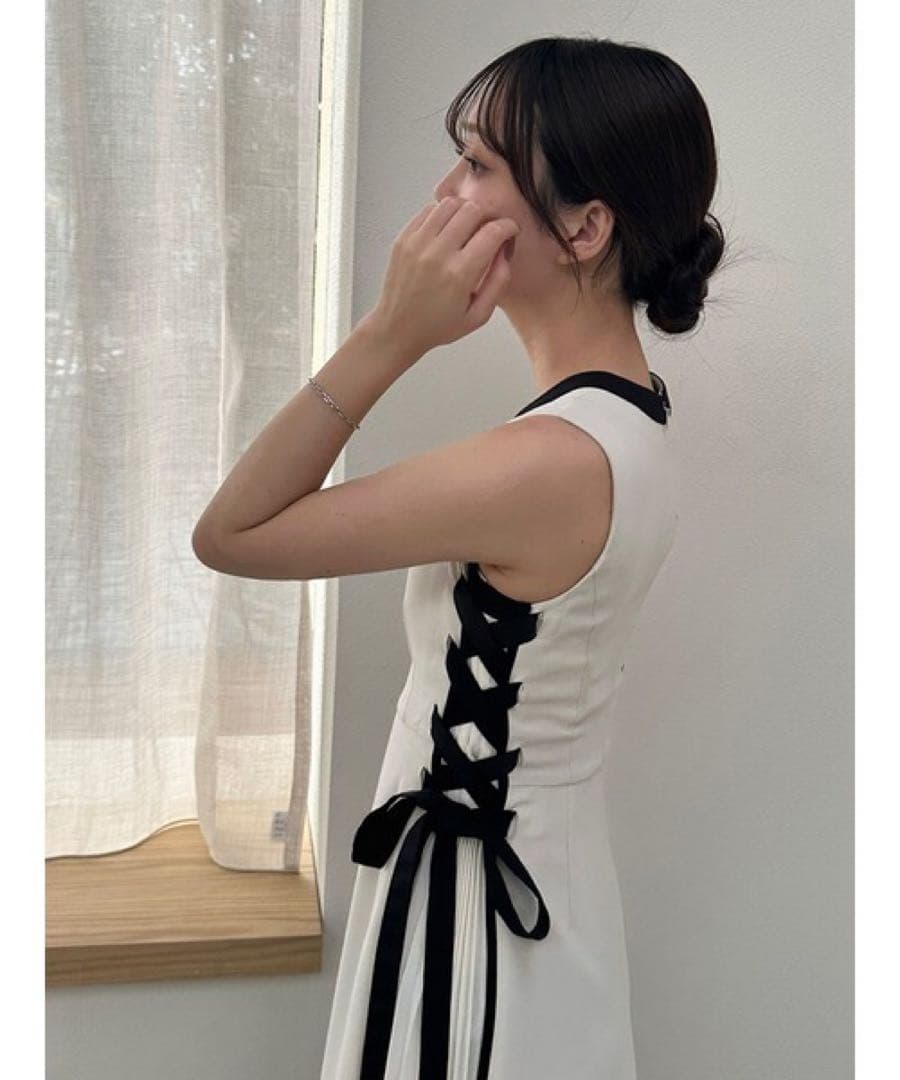 【美品】SNIDELサイドプリーツバイカラーロングワンピース 1 マキシ丈