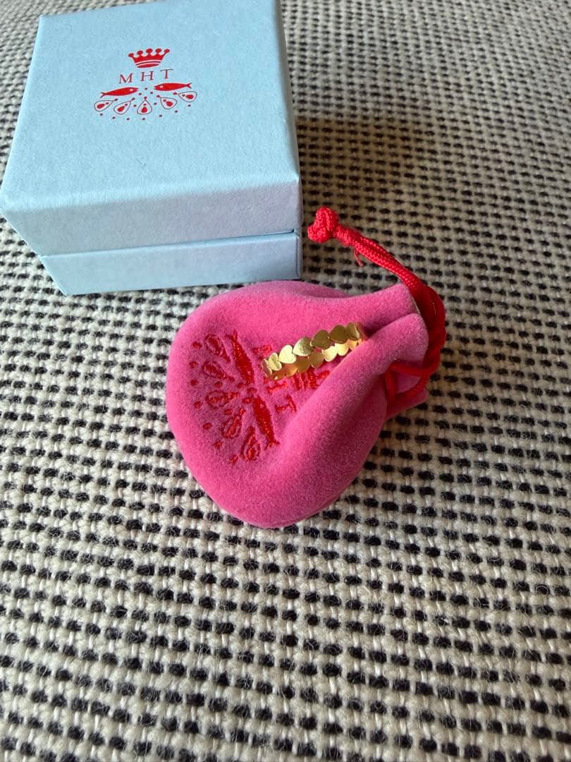 Marie-Hélène de Taillac \"ラブ\" バンドリング GOLD