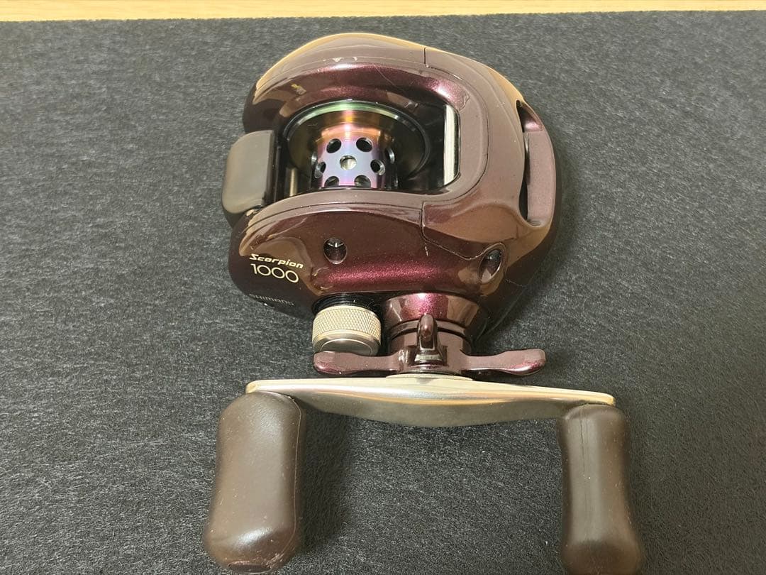バス釣り引退セット　ルアー41個、ベイトリール（スコーピオン1000）