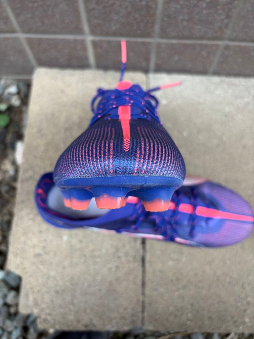 プーマ　ウルトラ5 アルティメット FG 27.5cm