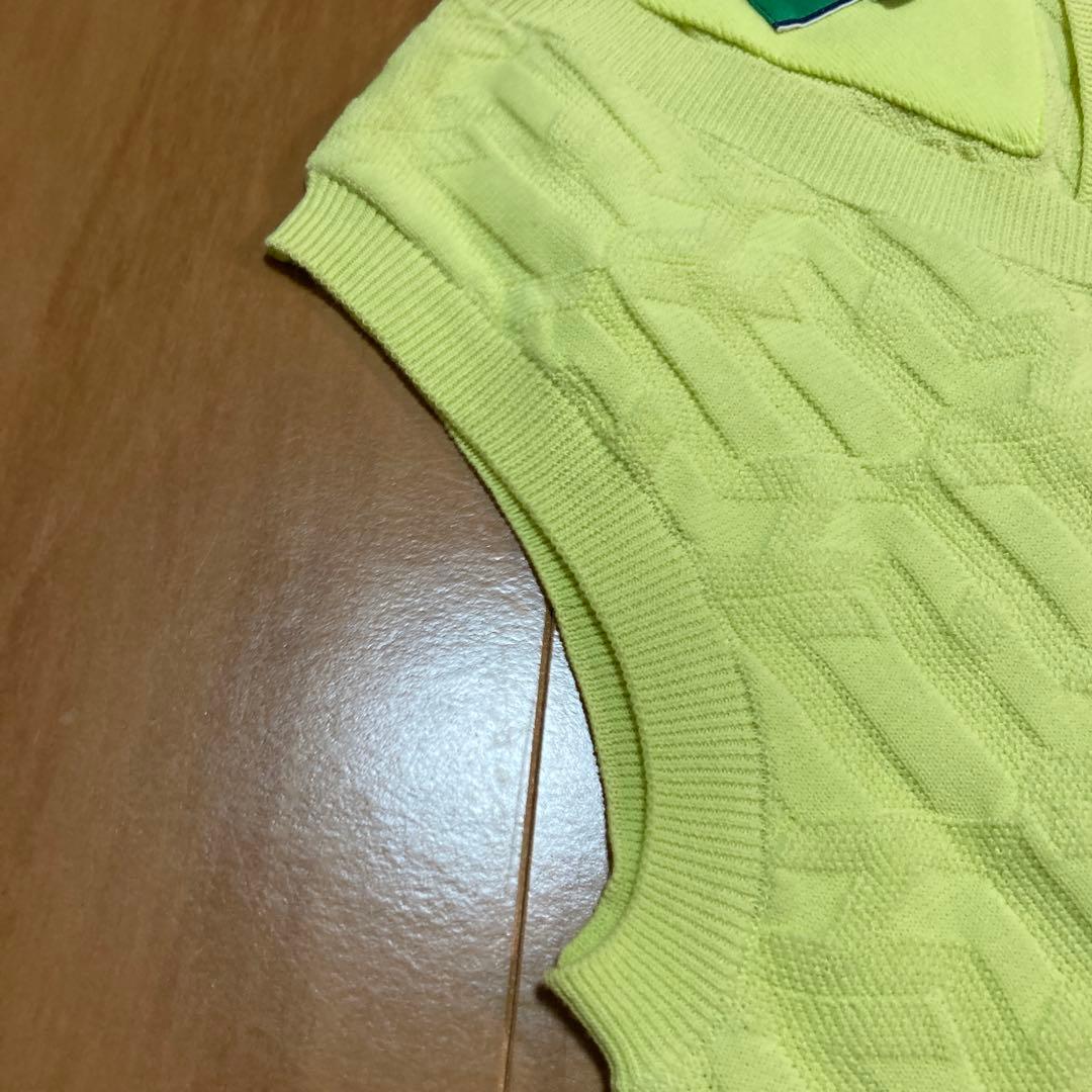 ✨新品❣️✨【 】Vネック ニットベスト／黄¥13750