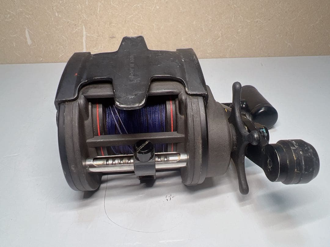 リール RYOBI ADVENTURE CARBON 70 MAGTEC