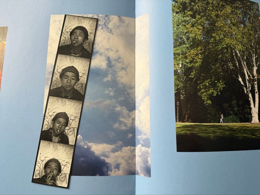 世界² 仲野太賀 川島小鳥　サイン本入り