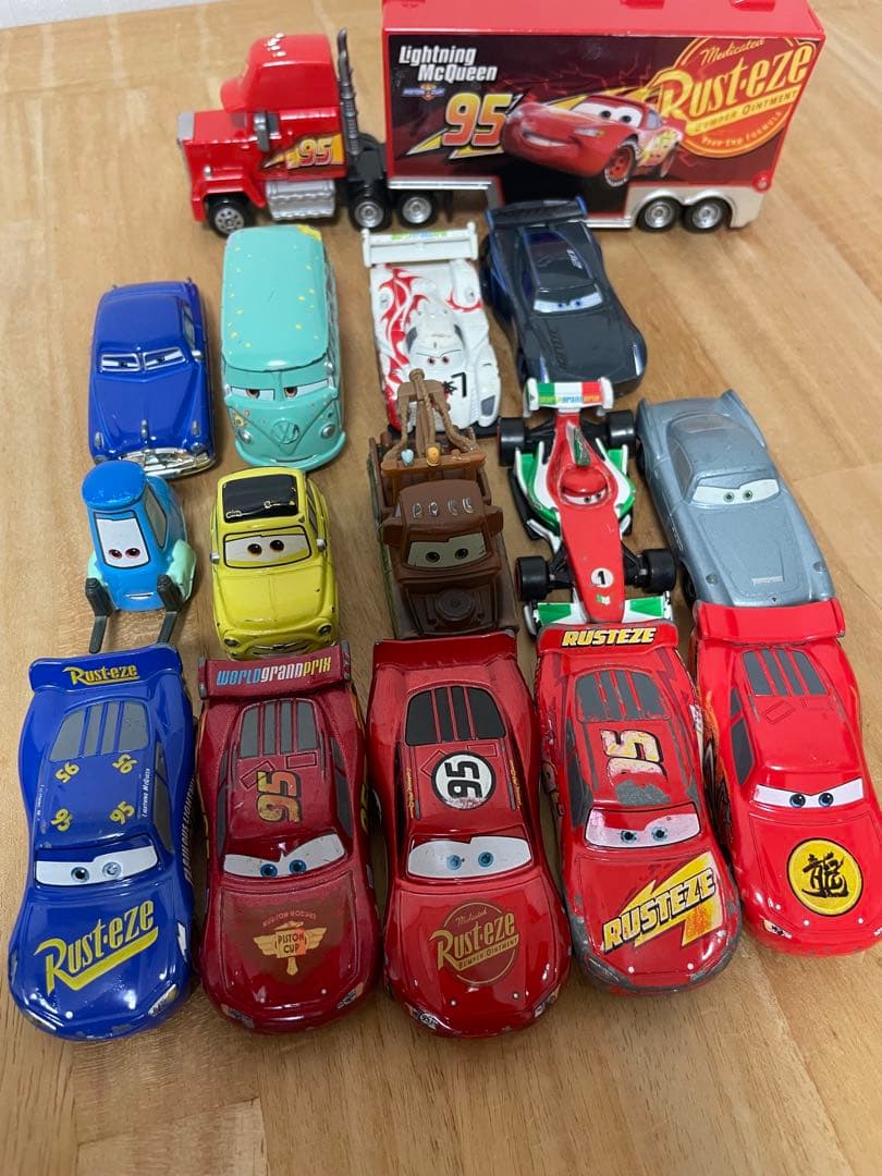 カーズレーシングトレーラー廃盤乗り物、トミカミニカー　まとめ売り