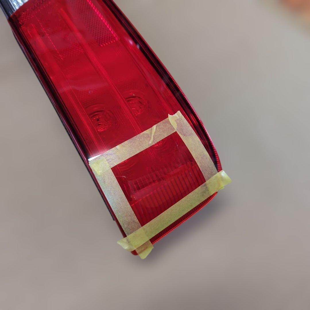 DA17W エブリィW 右テールランプ