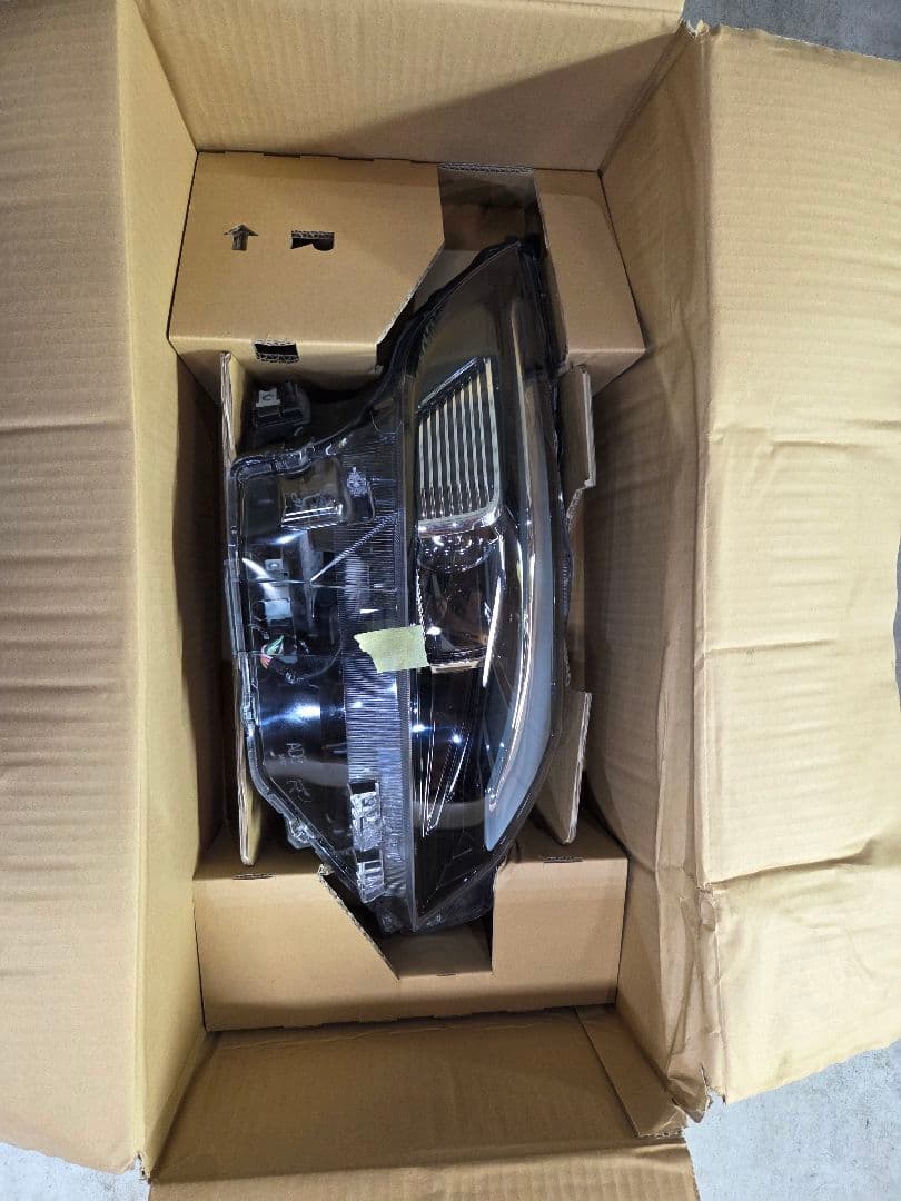 まっつんさん専用 日産 ルークスハイウェイスター右側ヘッドライト