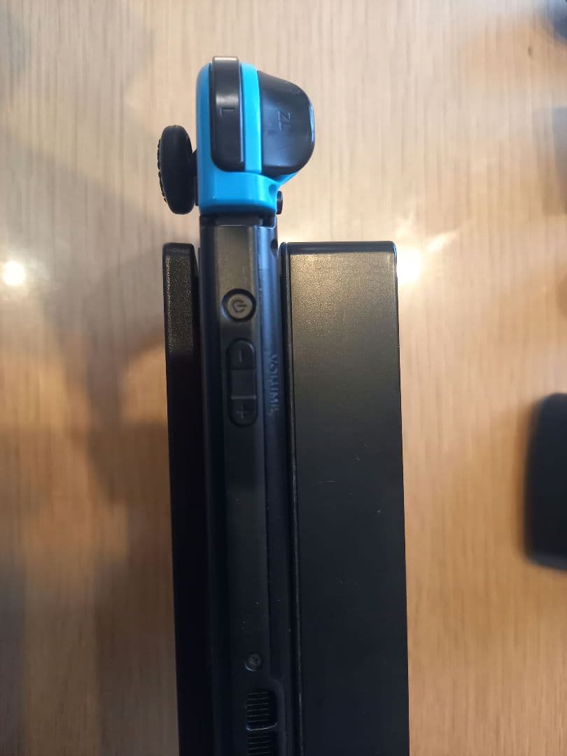 訳あり　Nintendo Switch 本体 青/赤 Joy-Con 付属品付き