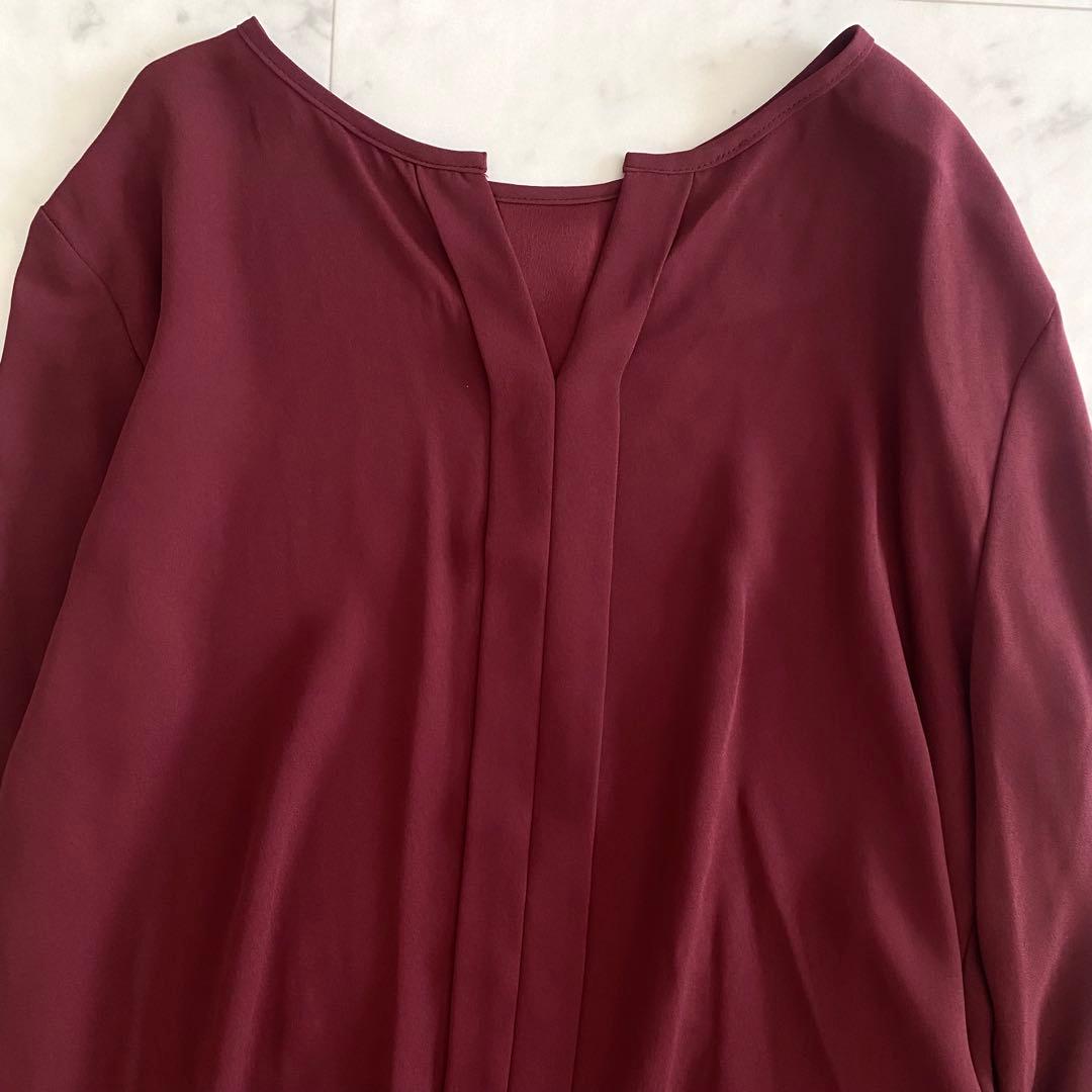 極美品 エポカザショップ キーネックお袖パール付きブラウス ワインレッド 40