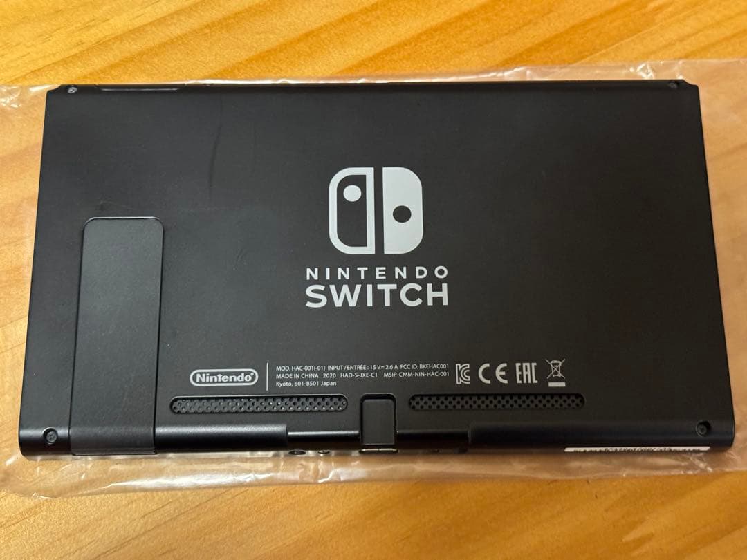 Nintendo Switch 本体　ネオン