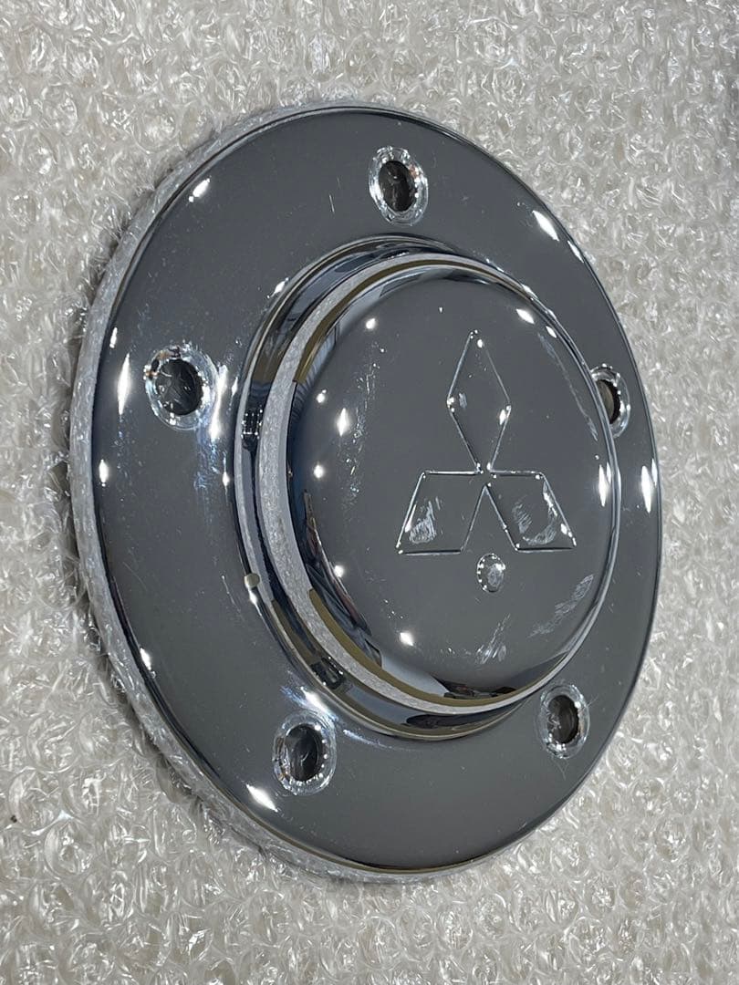 フロントハブカバー 2枚セットボルト付き三菱FUSO国産メッキ高床用 USED品