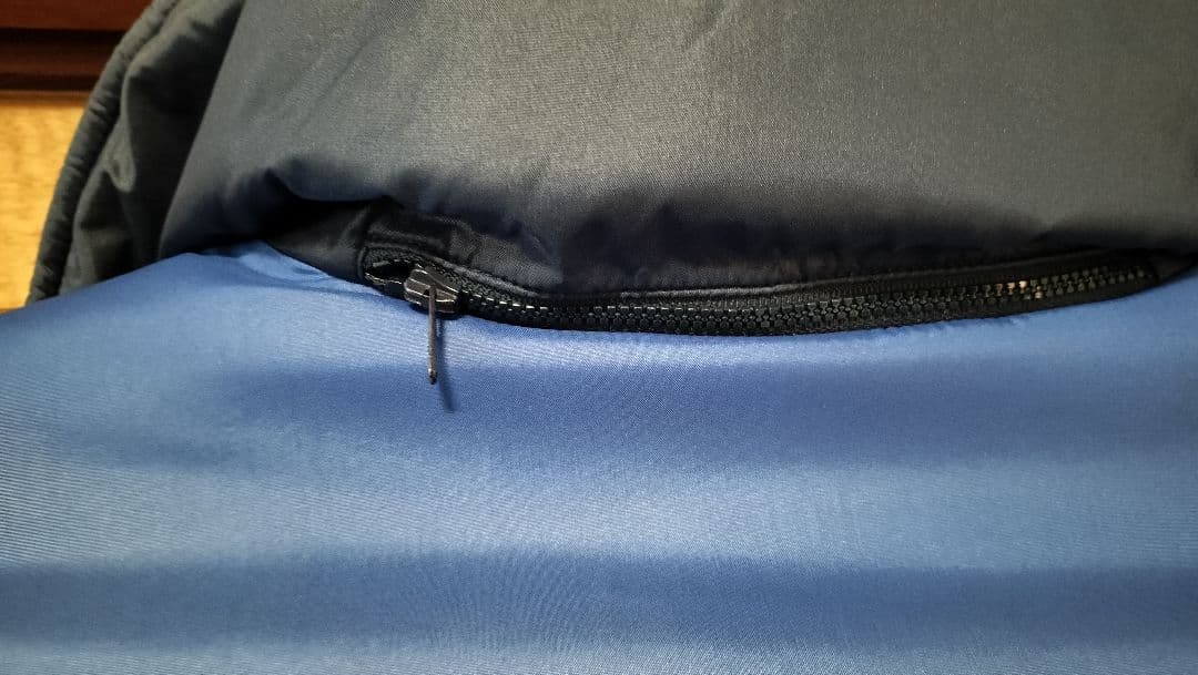 ヴィンテージ ウェア　DESCENTE 中綿ジャケット　スキーウェア M