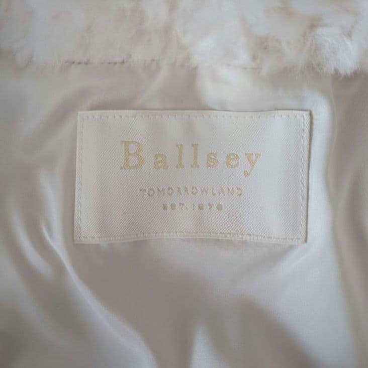 美品✨️Ballsayボールジィランダムファーショート ベスト　36 　試着のみ