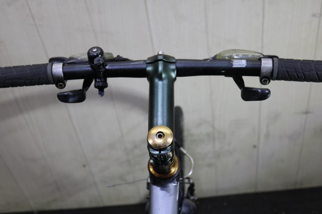 GIANT ESCAPE R3 700C アルミ24速500mm GREYクロス