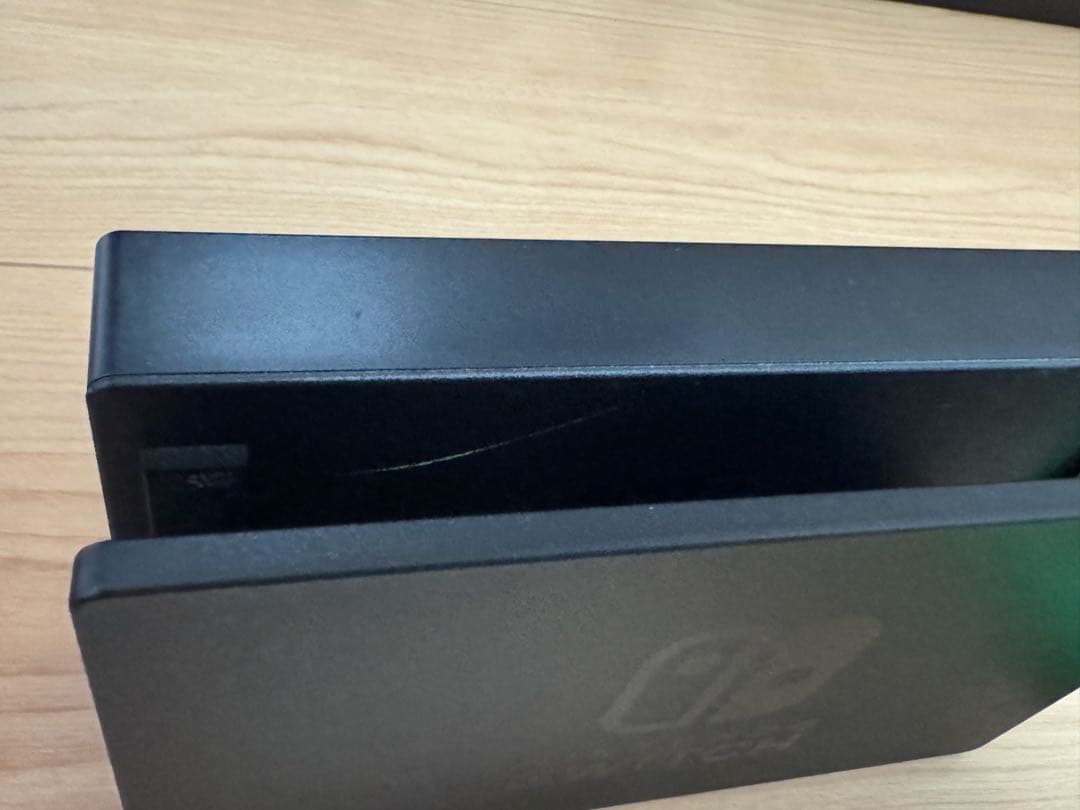 Nintendo Switch 本体　microsd ケース付き