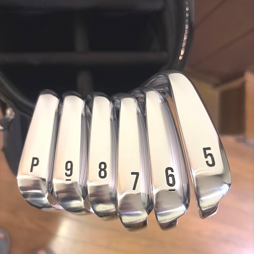 キャロウェイXフォージドスター2024モデル6本、ツアーモデルキャディーバック