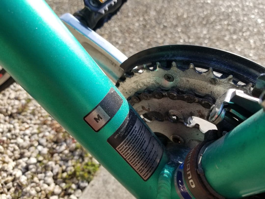 【手渡し希望 名古屋市】ジャイアント エスケープR3 Mサイズ