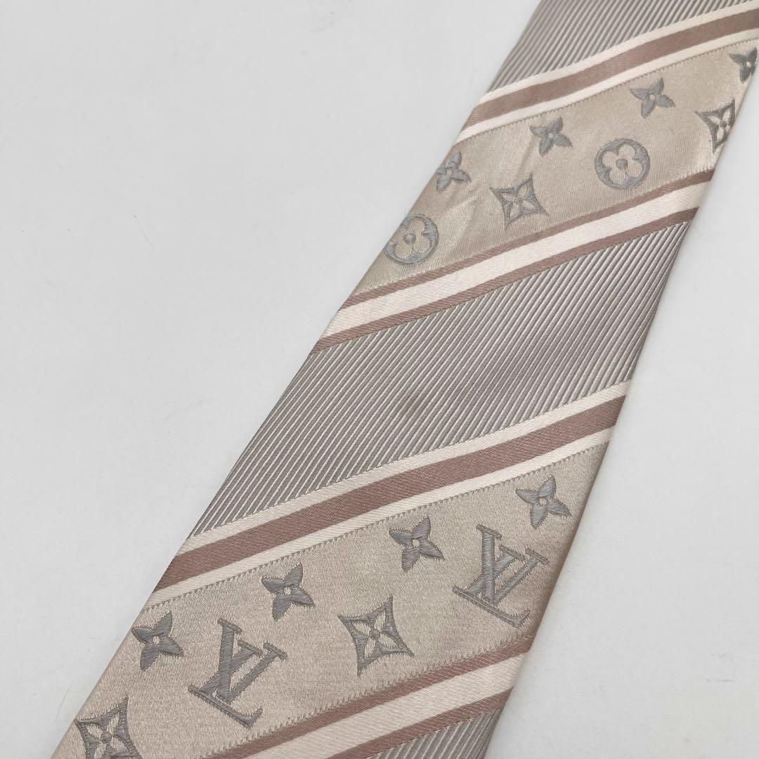 ルイヴィトン　ネクタイ ストライプ　LVロゴ　ベージュ　クリーニング済み