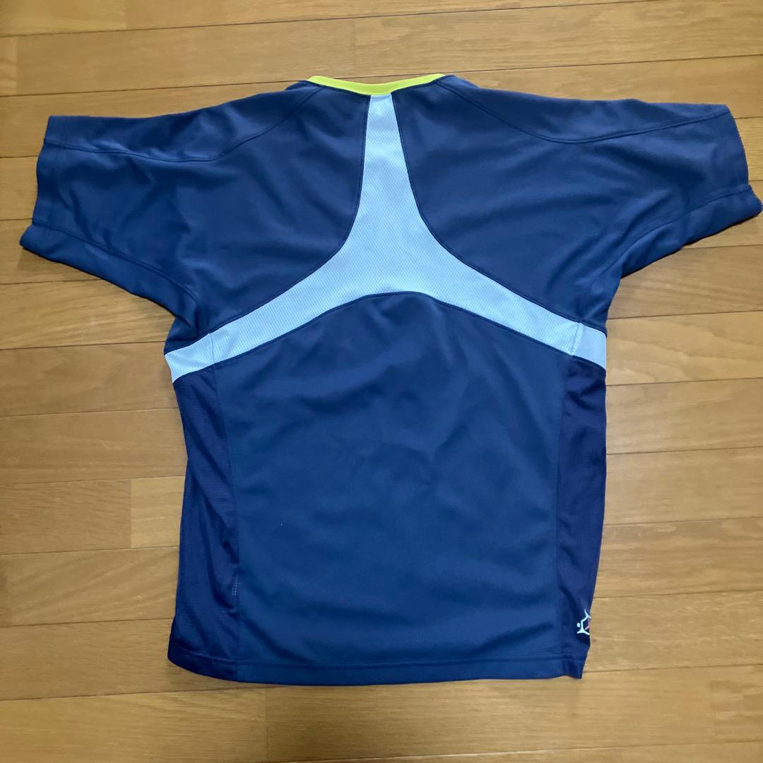 asics 蛍光イエロー 半袖シャツとショートパンツバック４点セット