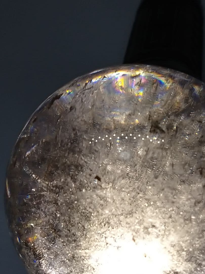 天然石■スモーキールチル■虹入り■丸玉■スフィア■台座付き■これマジやばいやつ
