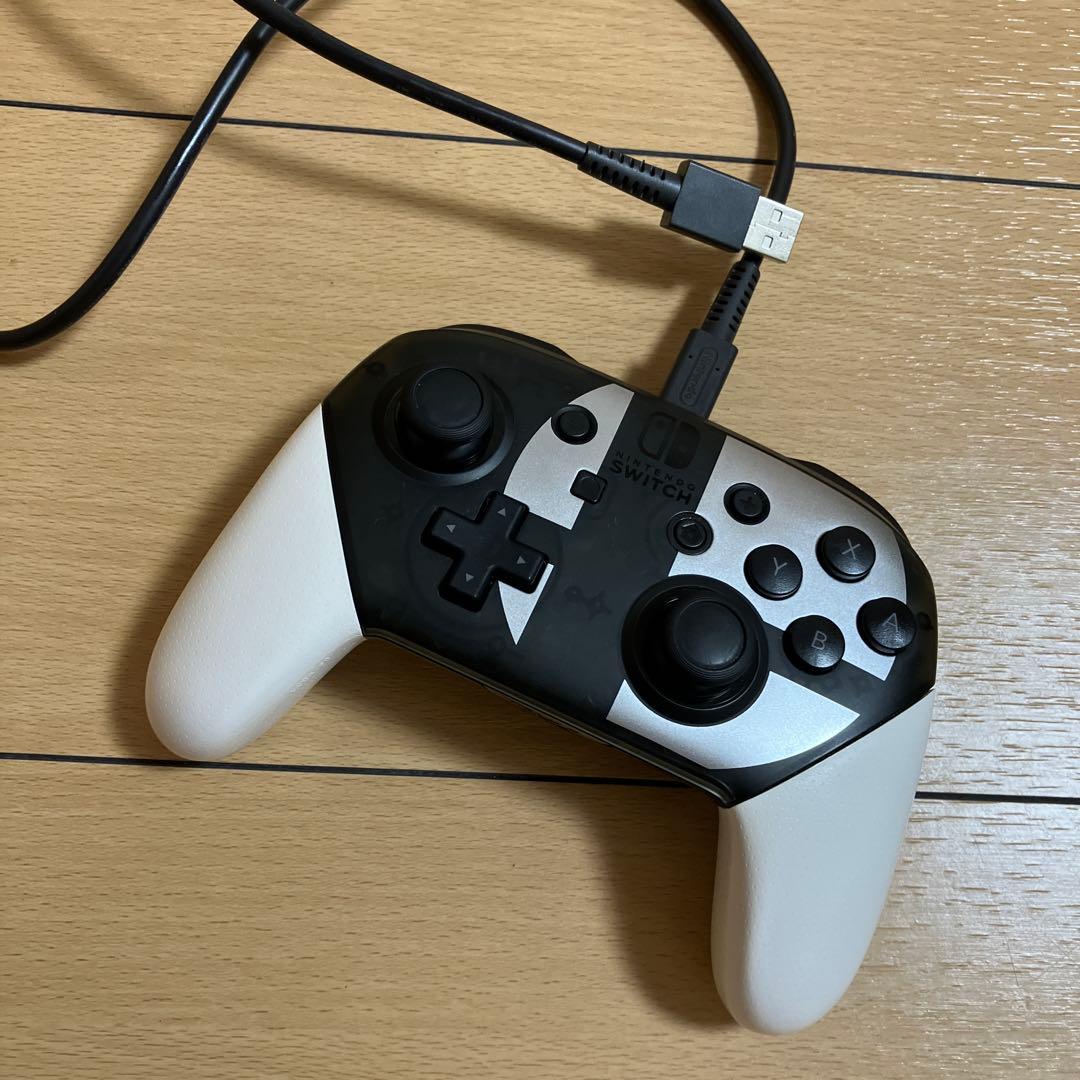 任天堂　Switch 本体　箱付き　コントローラー付き