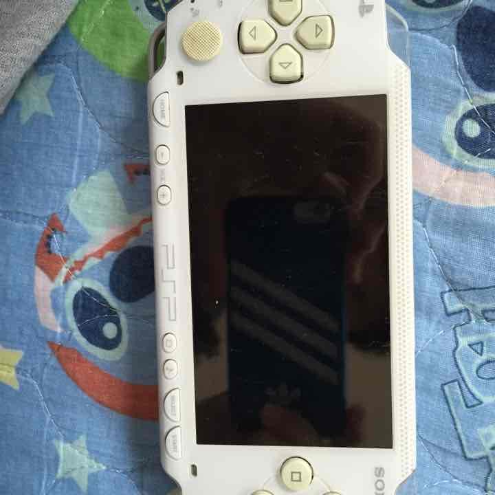 PSP1000、みんなのゴルフ、モンハン2ndG、3rd、プロスピ2011