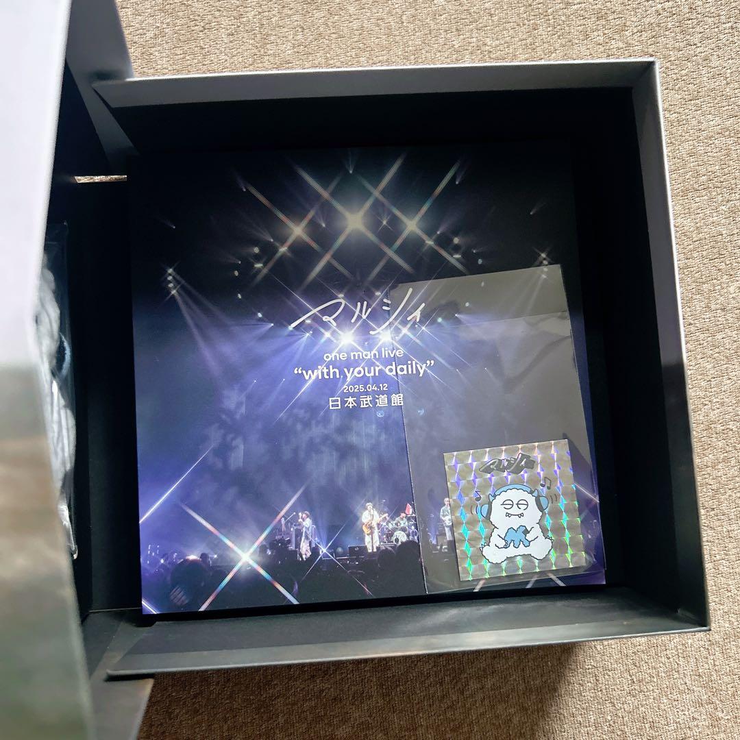 マルシィ アルバム Flavors怪獣 ステッカー付き