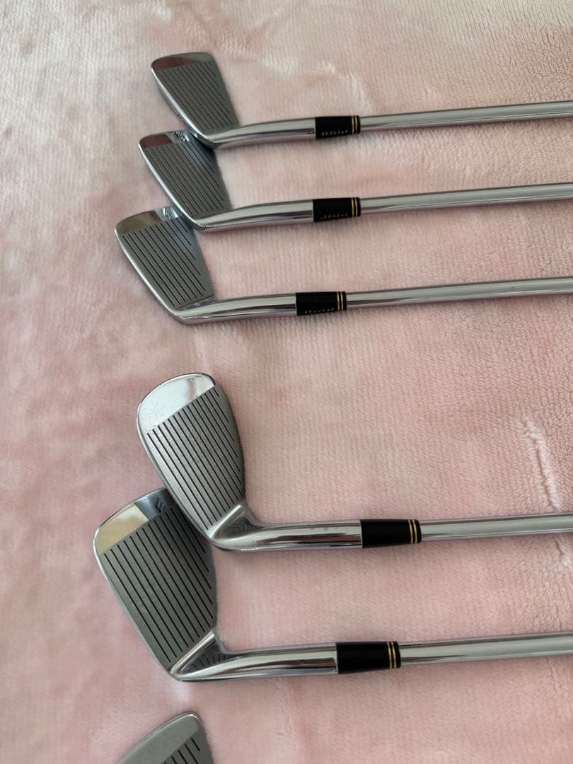 アイアンとドライバーのクラブセット 10本、写真でご確認下さい、即購入可
