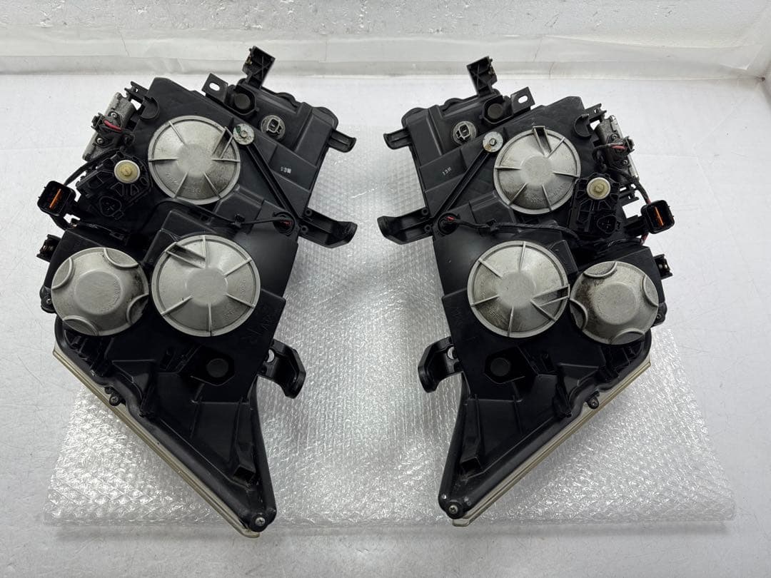 デリカD：5CV5Wヘッドライト左右レベ付 キセノン　HID